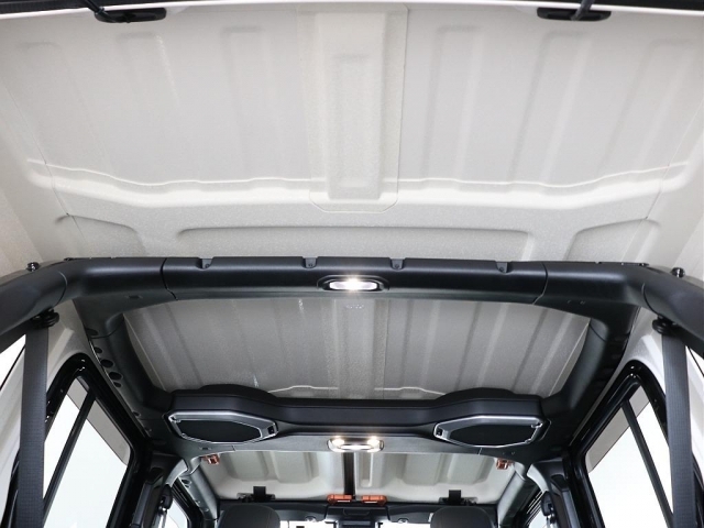 3分割のFRPハードトップ！取り外し可能です！