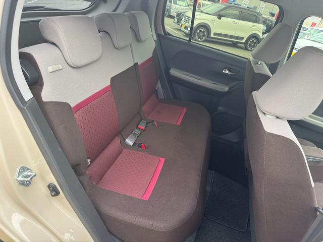 綺麗なリヤシート