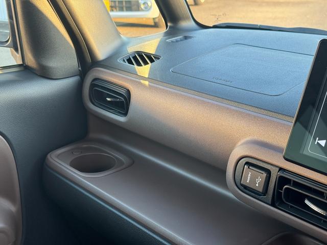 �ԗ��̏ڍׂ��Ԃɕt���܂��Ă̓X�^�b�t�܂ł��C�y�ɂ��₢���킹���������B