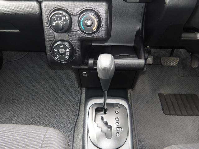 �I���b�N�X�t�|����������X�ւ̂��₢���킹�́A�s�d�k�F�O�Q�V�|�R�W�W�|�W�R�R�U�܂ł��C�y�ɂǂ����I�i�c�Ǝ��ԁF10���`�P�X���@���j��x�j