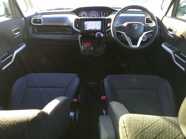 ���O���̐��|�E�{�f�B�R�[�e�B���O��CAR�N���[�j���O���Ǝ҂��{�H�������܂��̂ő�ϐ����B�I���b�N�X�����Ԃł݂͂Ȃ��܂ɉ��K�ȃh���C�u�����񑩁B