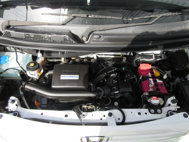 �G���W�����[�����Y��Ɏd�オ���Ă���܂��B�@�c�Ǝ��Ԃ͂P�O���`�P�W���܂ŁA���T���j������x���ƂȂ��Ă���܂��B���₢���킹���X�^�b�t�ꓯ�A���҂����Ă���܂���