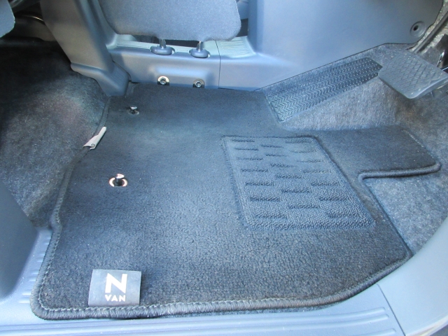 �����̃t���A�}�b�g�ɂȂ�܂���