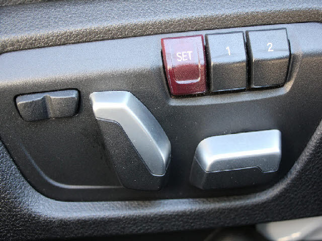 �f�ڈȊO�̉摜�����X�g�o�ɂđ������J���ł��I�����X��������ł����S���čw�����Ă���������悤�ו��܂Ōf�ڂ��Ă���܂��B���X�Ȃ�ł̗͂ǎ��Ȓ��ÎԂ݂̂�̔����Ă���܂��B