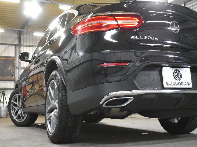 県内最大級の大型展示場！更にガレージ完備！専門店だからできる幅広いラインナップ！ご希望の車種がない場合もお気軽にお申し付け下さい。当社ネットワークでご希望の車両を探して参ります。