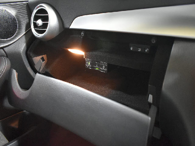 ���X�Ȃ�ł͂̔[�ԑO���������{�I��p�e�X�^�[�������I���o��ɂ��܂��Ă͂��C�y�ɂ��⍇���������B�[�Ԍ�̎Ԍ��E�_���E���E�h���X�A�b�v�Ȃǂ����Ђ��q�l���ʉ��i�ɂĂ��ē������Ē����܂��B������Ԋ����I