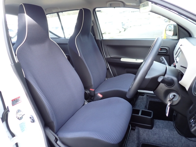 �t�����g�V�[�g�A��ԗǍD�ň��S�ł��B�傫�ȉ�����Ȃ����S�ł�