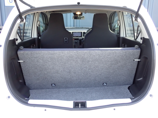 �ʏ펞�̃��P�b�W�X�y�[�X�ł��I�傫�ȊJ���ŉו��̏悹�~�낵���y�ɍs���܂��B