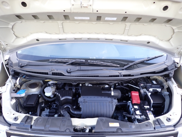 �G���W�����[�������ꂢ�ł���B�@�֋@�\�n���ǍD�ł��B�[�ԑO�ɓ_���������s���܂��B�G���W���I�C���E�I�C���t�B���^�[�E�G�A�R���t�B���^�[�E���C�p�[�S���͕K�������v���܂�