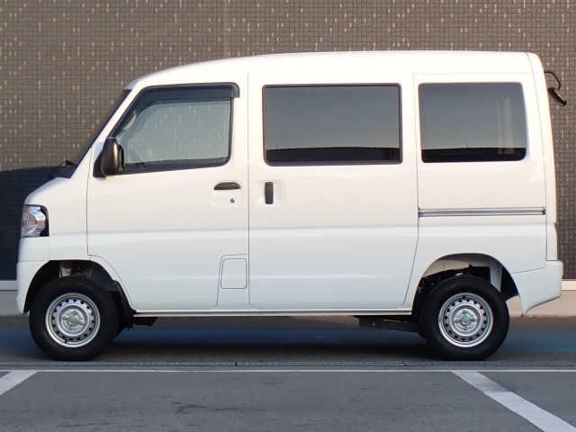 ���Еۏ؂ł͔[�ԓ����瑖�s�����������ŁA���Օi�������S�Ă̕��i���P�N�ԕۏ؂��܂��B�i�����ԗ��Ɋւ��ĉˑ����u�͕ۏؑΏۊO�ƂȂ�܂��j�i�O���Y�Ԃ͋���5,000�q�܂Ŕ��N�ԁj