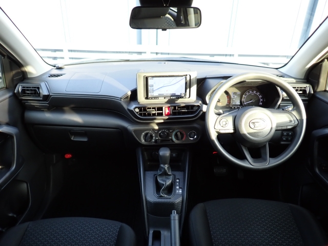 �C���p�l�摜�ɂȂ�܂��B�ԓ��͐��Ǝ҂ɂĎ����N���[�j���O�{�H�ς݂Ȃ̂ŁA��ϐ����ł��B