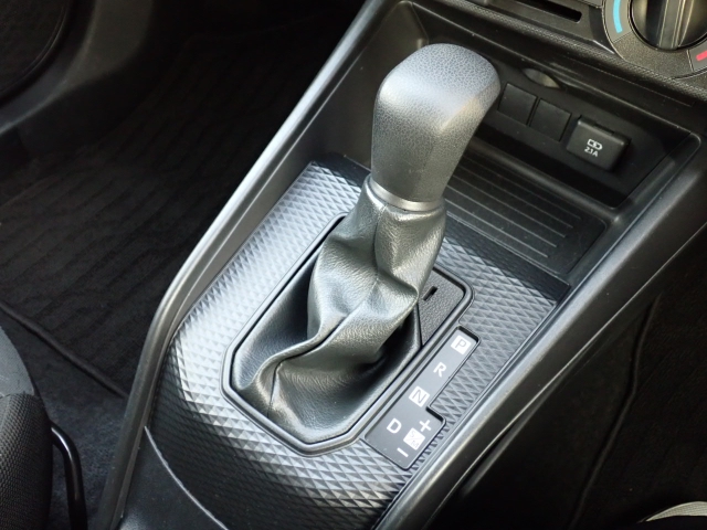 �V�t�g�m�u�̓X�����Ȃ��A���ꂢ�ȏ�Ԃł��B���ł��G��镔�������ꂢ���Ƒ�؂ɏ���Ă������Ƃ�������܂���B