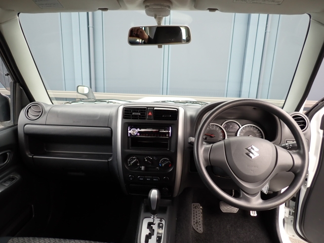 �C���p�l�摜�ɂȂ�܂��B�ԓ��͐��Ǝ҂ɂĎ����N���[�j���O�{�H�ς݂Ȃ̂ŁA��ϐ����ł��B