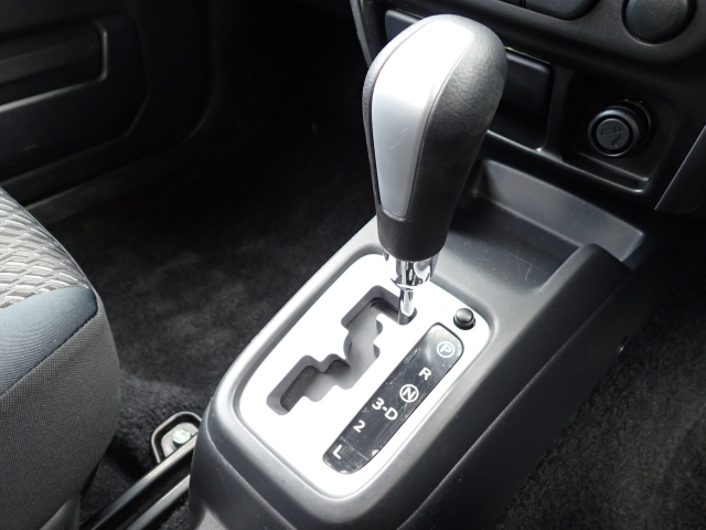 �V�t�g�m�u�̓X�����Ȃ��A���ꂢ�ȏ�Ԃł��B���ł��G��镔�������ꂢ���Ƒ�؂ɏ���Ă������Ƃ�������܂���B