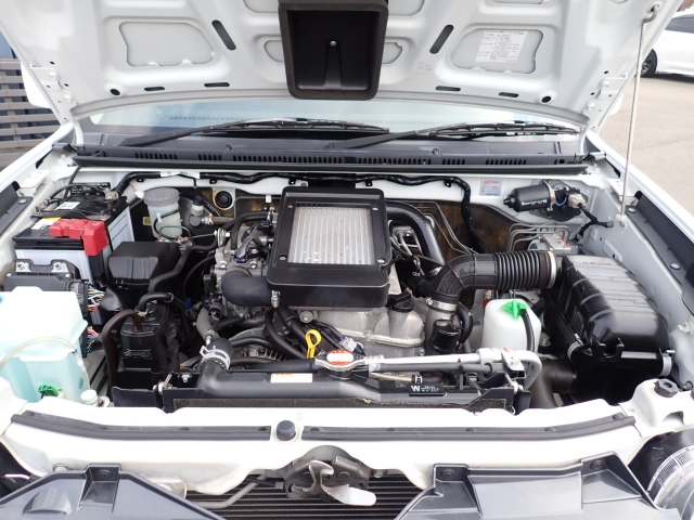 �G���W�����[�����N���[�j���O�ς݂ł��B�[�ԑO�ɓ_���������s���܂��B