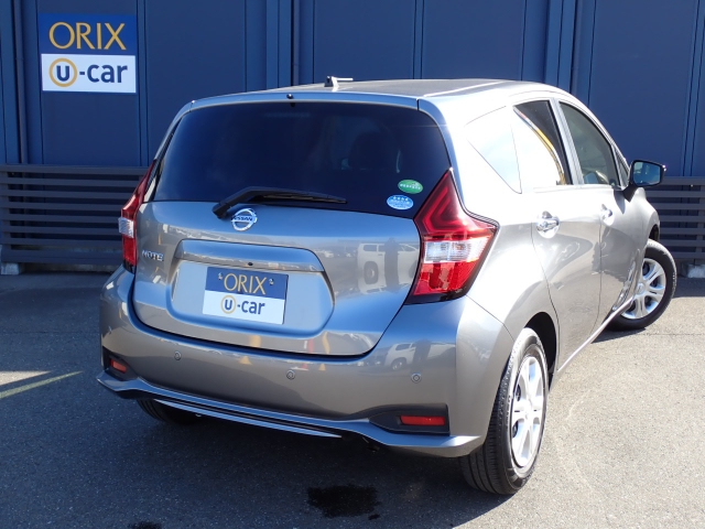 �����r���[�̉摜�ɂȂ�܂��B�I���b�N�X�F�蒆�ÎԂɂ́A���w��������S���Ă���肢���������߂ɁA�Ǝ��̢�I���b�N�X�F�蒆�Îԕۏأ�����t�����Ă��܂��B