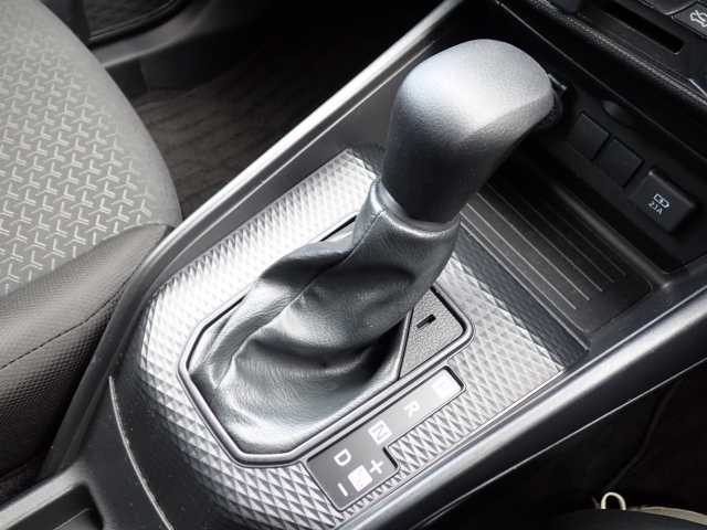 �V�t�g�m�u�̓X�����Ȃ��A���ꂢ�ȏ�Ԃł��B���ł��G��镔�������ꂢ���Ƒ�؂ɏ���Ă������Ƃ�������܂���B