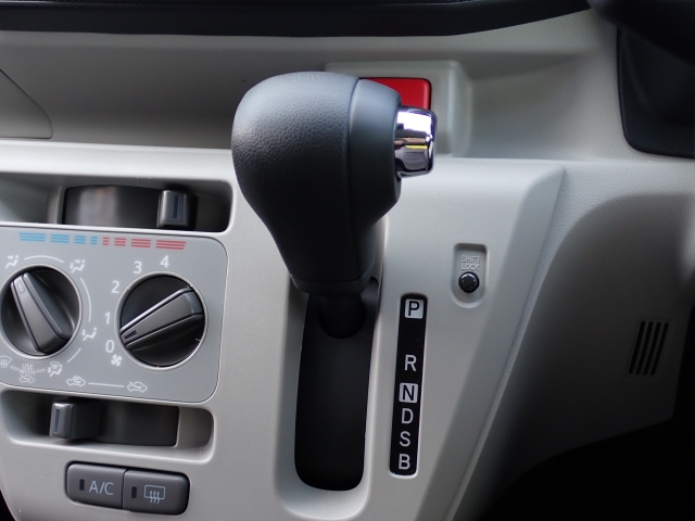 ���S���Ă���蒸���钆�ÎԂ�ڎw���ăI���b�N�X�F�蒆�ÎԂł͌��i�Ȋ�ɂ����ď��i�����I���Ă���܂��I