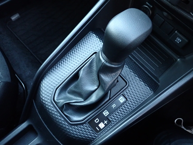 �V�t�g�m�u�̓X�����Ȃ��A���ꂢ�ȏ�Ԃł��B���ł��G��镔�������ꂢ���Ƒ�؂ɏ���Ă������Ƃ�������܂���B