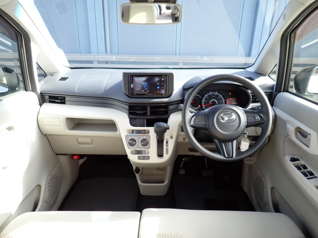 �C���p�l�摜�ɂȂ�܂��B�ԓ��͐��Ǝ҂ɂĎ����N���[�j���O�{�H�ς݂Ȃ̂ŁA��ϐ����ł��B