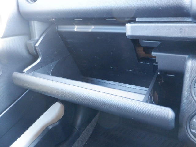 �Ԍ��ؓ��ꓙ���ވꎮ�����[�ł���O���[�u�{�b�N�X