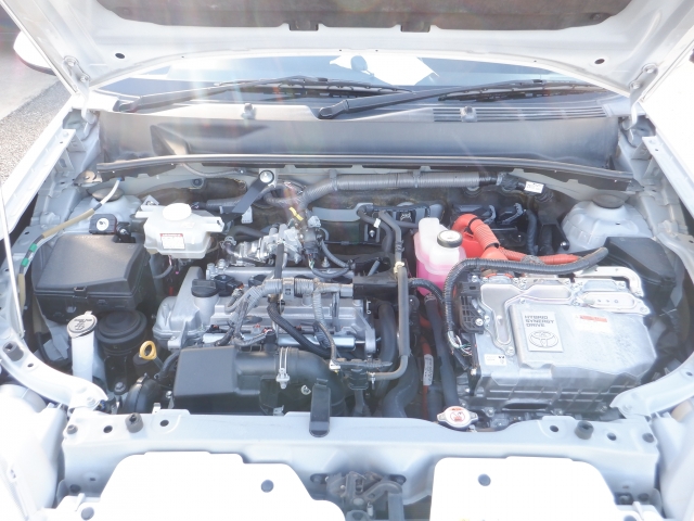 �G���W�����[�����Y��Ɏd�オ���Ă���܂��B�@�c�Ǝ��Ԃ͂P�O���`�P�X���܂ŁA���T���j������x���ƂȂ��Ă���܂��B���₢���킹���X�^�b�t�ꓯ�A���҂����Ă���܂���