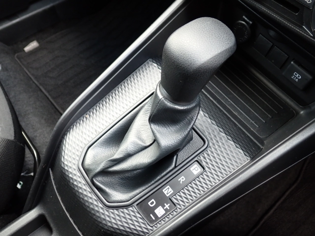 �V�t�g�m�u�̓X�����Ȃ��A���ꂢ�ȏ�Ԃł��B���ł��G��镔�������ꂢ���Ƒ�؂ɏ���Ă������Ƃ�������܂���B