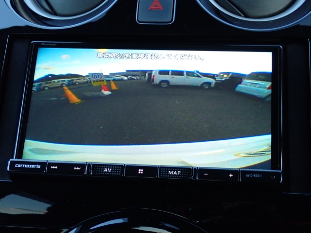 �o�b�N�J�����������Ă���܂��B���Ԏ��ɑ�ϖ��ɗ����܂�������Ԃ����ȕ��ɂ��֗��@�\�ł���