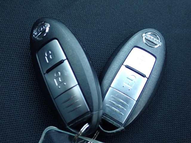 �X�}�[�g�L�[�����I�L�[���|�P�b�g��o�b�O�ɓ��ꂽ�܂܁A�h�A���b�N�̊J���E�{���E�G���W���n�����\�ł��B