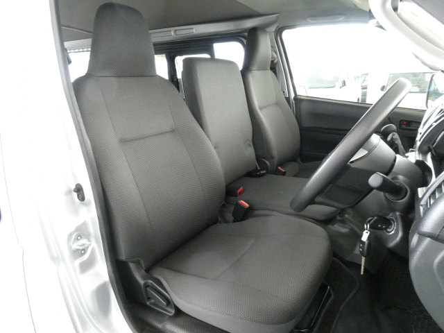 �V�[�g��ԗǍD�ł�