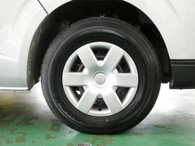 �����z�C���L���b�v