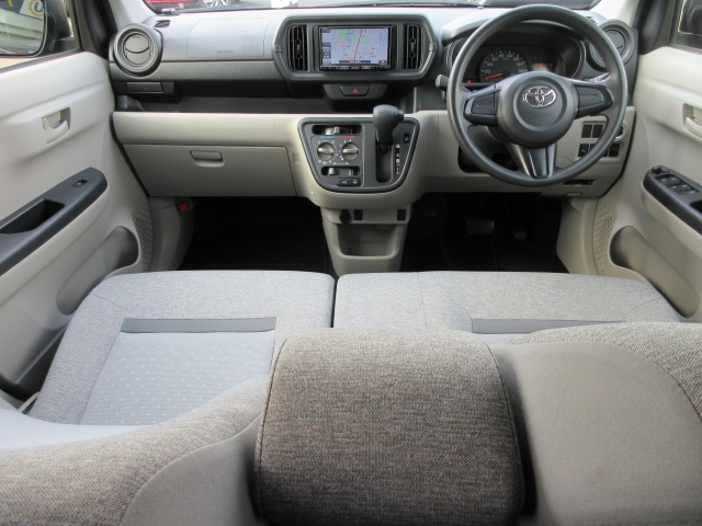 ���O���̐��|�E�{�f�B�R�[�e�B���O��CAR�N���[�j���O���Ǝ҂��{�H�������܂��̂ő�ϐ����B�I���b�N�X�����Ԃł݂͂Ȃ��܂ɉ��K�ȃh���C�u�����񑩁B