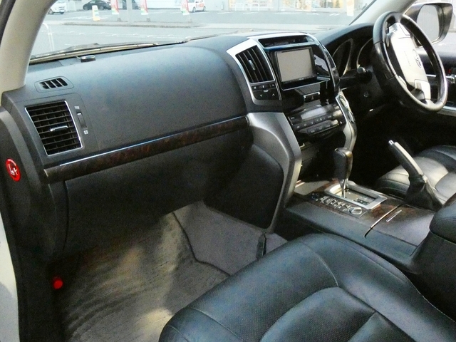 内装も外装もともに綺麗な状態を保っています♪