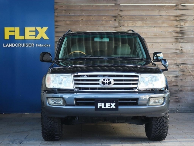 �{�f�B�[�J���[�͓��ʎd�l��p�J���[�ƂȂ�A�����u���b�N�c�[�g���J���[�I