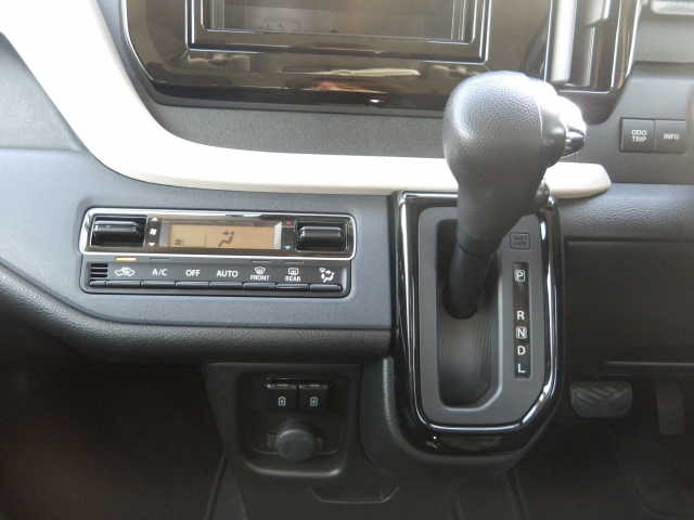 �I���b�N�X�t�|����������X�ւ̂��₢���킹�́A�s�d�k�F�O�Q�V�|�R�W�W�|�W�R�R�U�܂ł��C�y�ɂǂ����I�i�c�Ǝ��ԁF10���`�P�X���@���j��x�j