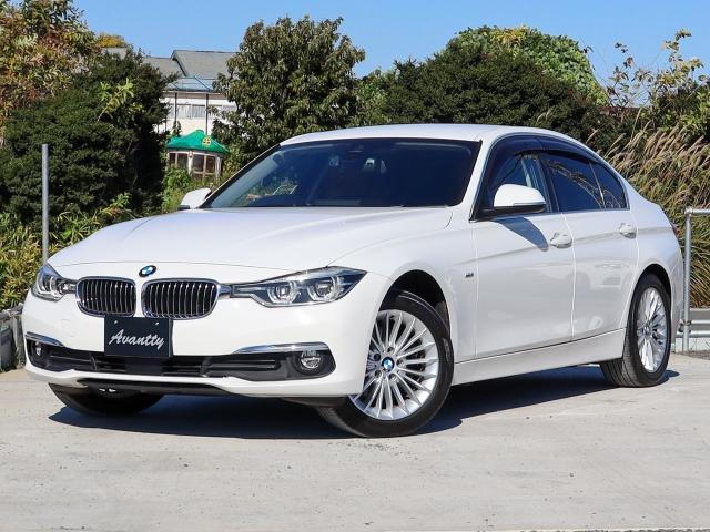 BMW 3シリーズ セダン 2012年モデル 320i Luxuryの価格・性能・装備