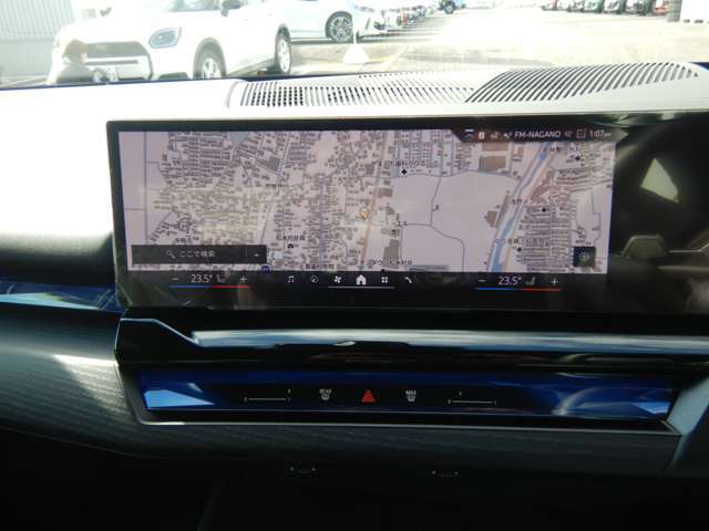 �P�S�D�X�C���`�@���C�h�E�R���g���[���E�f