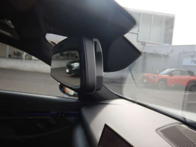 �d�s�b�ԍڊ�������[���E�~���[