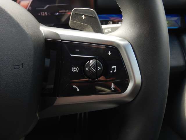 �}���`�t�@���N�V�����l�X�|�[�c�E���U�[�E