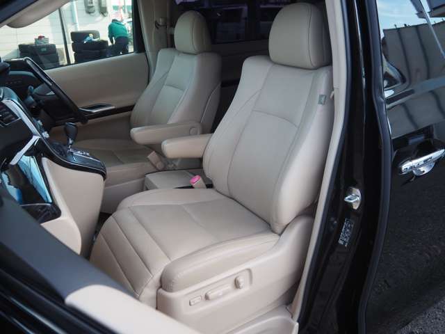 �V�[�g�Ƀ_���[�W��򉻂͏��Ȃ��A�ǍD�ȃR