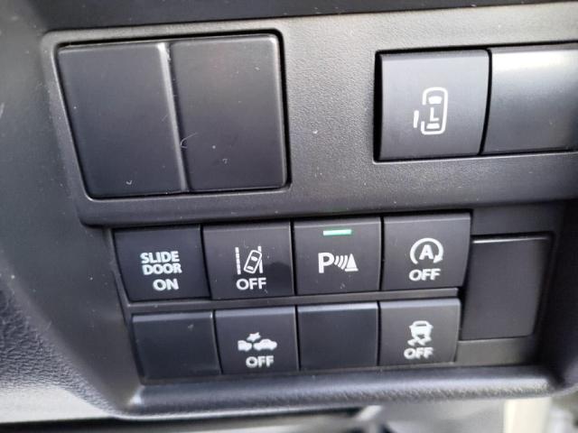 衝突軽減ブレーキ付き！安全装備充実！