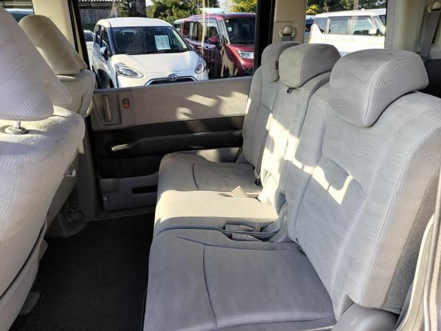 ベンチシートで活用性も抜群！