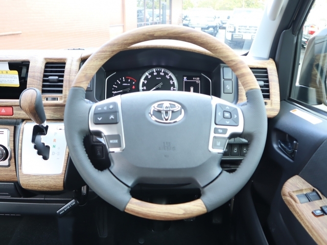 �n���h�����O�X�C�b�`�ŉ^�]�����S�ɉ��K��