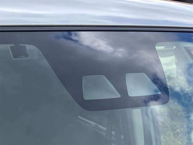 �X�}�[�g�A�V�X�g�R�ŏՓˌy���u���[�L���