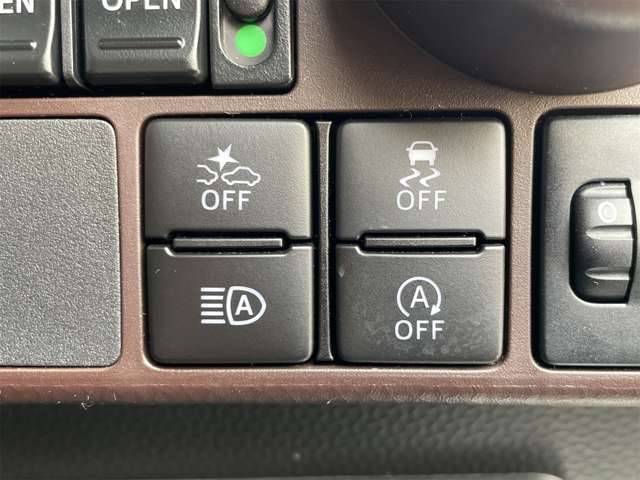 �X�}�[�g�A�V�X�g�R�ŏՓˌy���u���[�L���