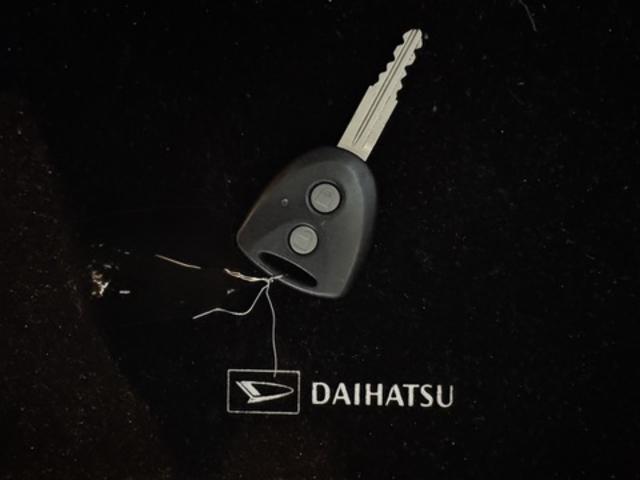 �ԗ��̏ڍׂ��Ԃɕt���܂��Ă̓X�^�b�t�܂ł��C�y�ɂ��₢���킹���������B