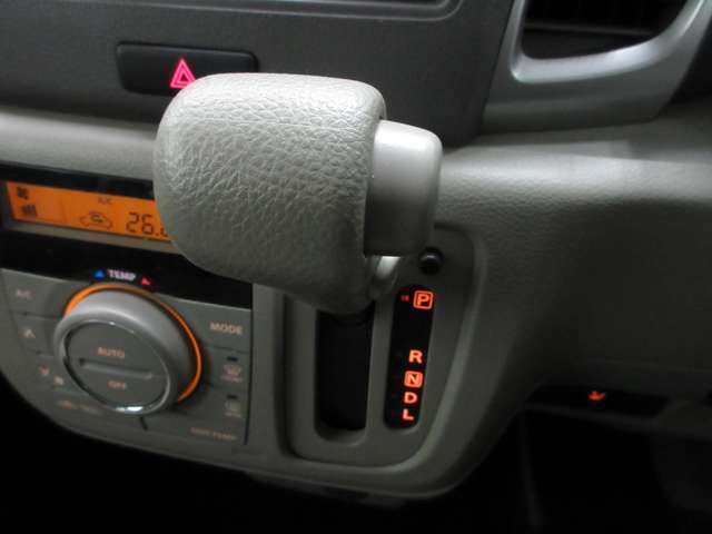 ���q�l�̋C�ɂȂ�|�C���g�̃G�A�R����~�b