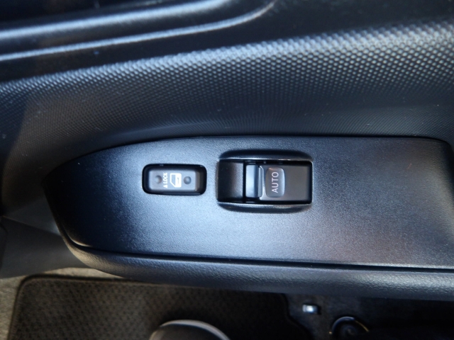 �I���b�N�X�t�|����������X�ւ̂��₢���킹�́A�s�d�k�F�O�Q�V�|�R�W�W�|�W�R�R�U�܂ł��C�y�ɂǂ����I�i�c�Ǝ��ԁF10���`�P�X���@���j��x�j