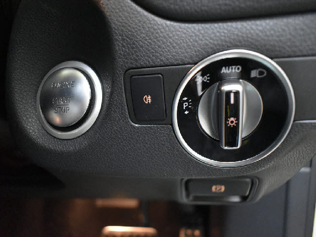 ���X�Ȃ�ł͂̔[�ԑO���������{�I��p�e�X�^�[�������I���o��ɂ��܂��Ă͂��C�y�ɂ��⍇���������B�[�Ԍ�̎Ԍ��E�_���E���E�h���X�A�b�v�Ȃǂ����Ђ��q�l���ʉ��i�ɂĂ��ē������Ē����܂��B������Ԋ����I