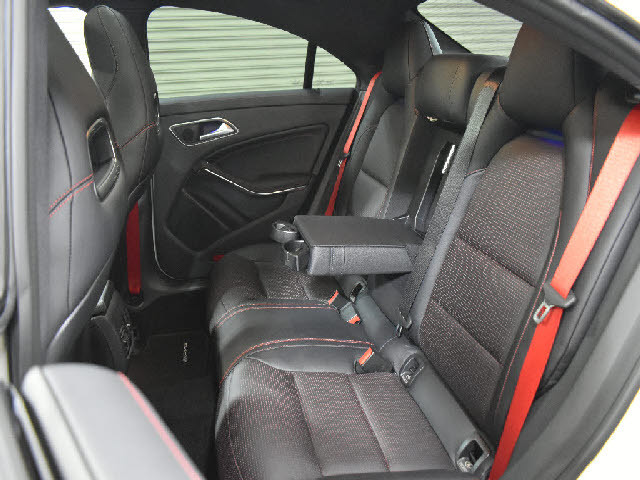 ���X�Ȃ�ł͂̔[�ԑO���������{�I��p�e�X�^�[�������I���o��ɂ��܂��Ă͂��C�y�ɂ��⍇���������B�[�Ԍ�̎Ԍ��E�_���E���E�h���X�A�b�v�Ȃǂ����Ђ��q�l���ʉ��i�ɂĂ��ē������Ē����܂��B������Ԋ����I